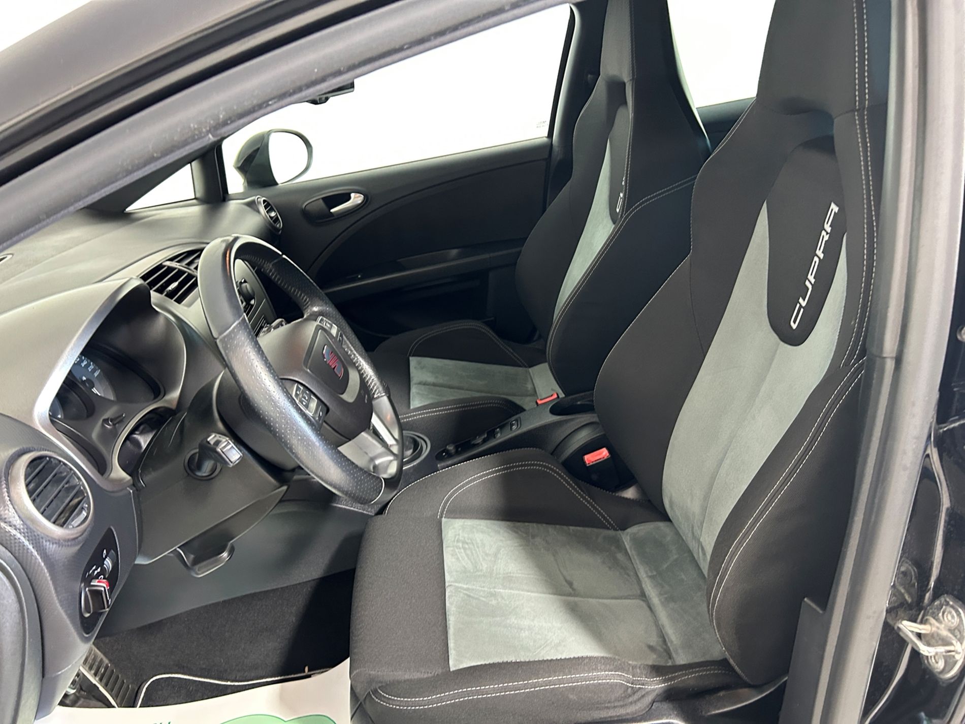 Cupra Leon 2.0 tsi R 265cv - Autoviemme